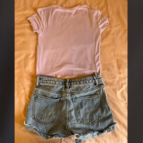 Girls large Forever 21 purple butterfly shirt and size 24 PacSun mom shorts - Picture 2 of 5